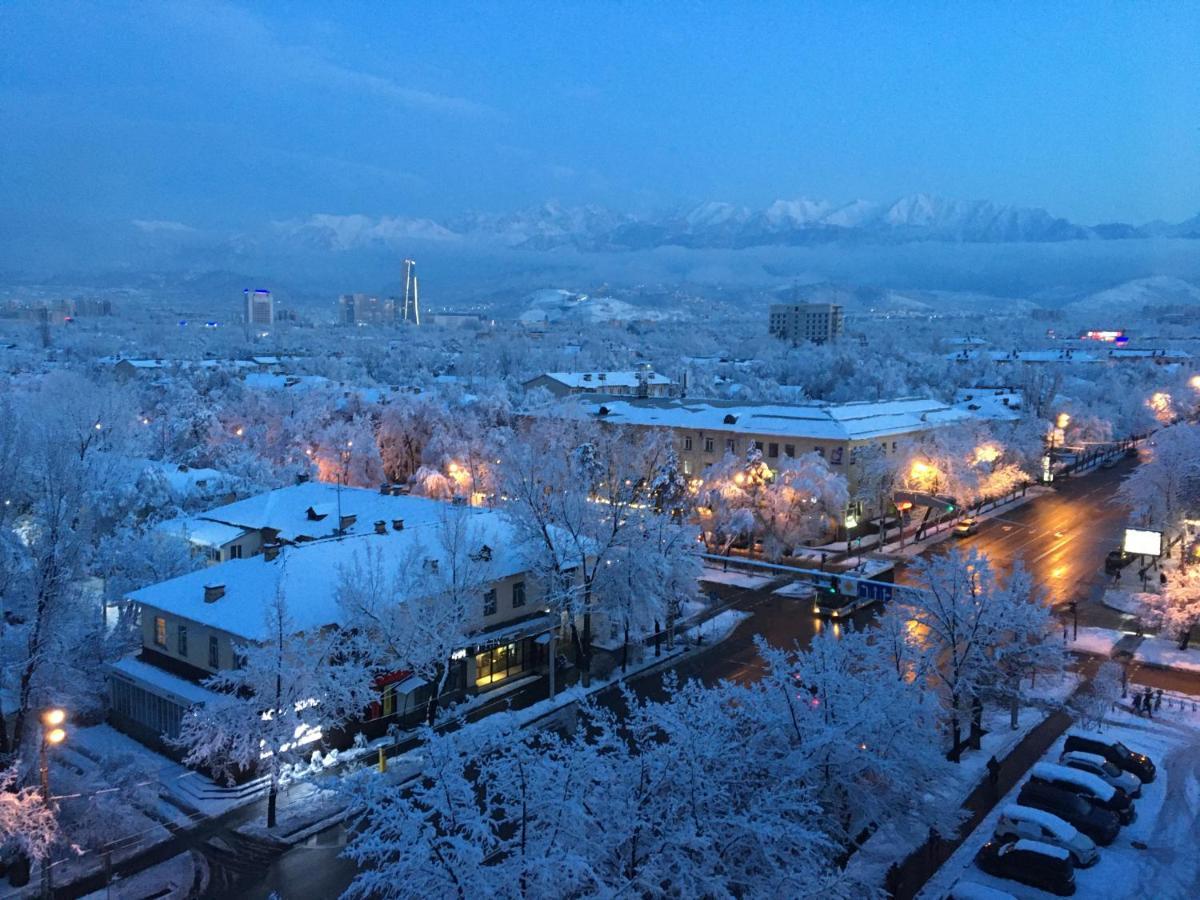 "Картина Горных Вершин" Квартира- "Mountain View" Apartment الماتي المظهر الخارجي الصورة