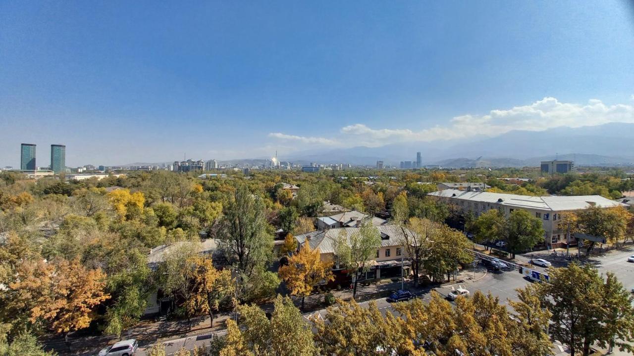 "Картина Горных Вершин" Квартира- "Mountain View" Apartment الماتي المظهر الخارجي الصورة